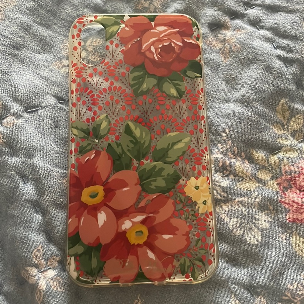 The Pioneer Woman floral iphone Xs case